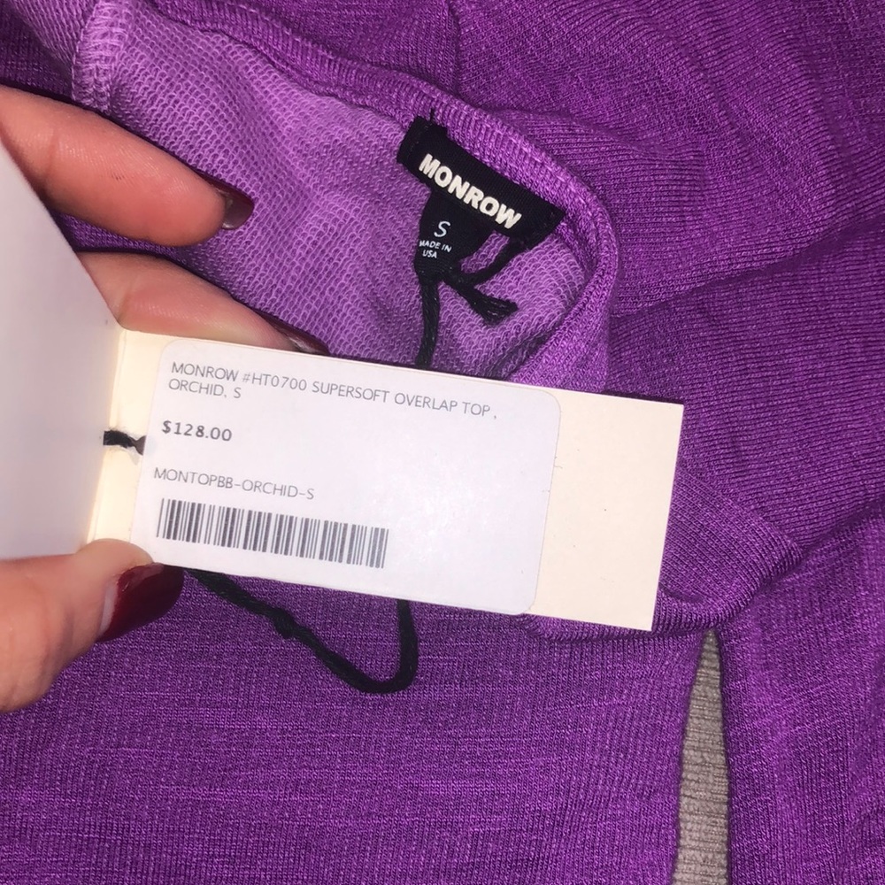 MONROW Supersoft Overlap Top NWT Size Small. Reversible wear.Act Now won’t last!